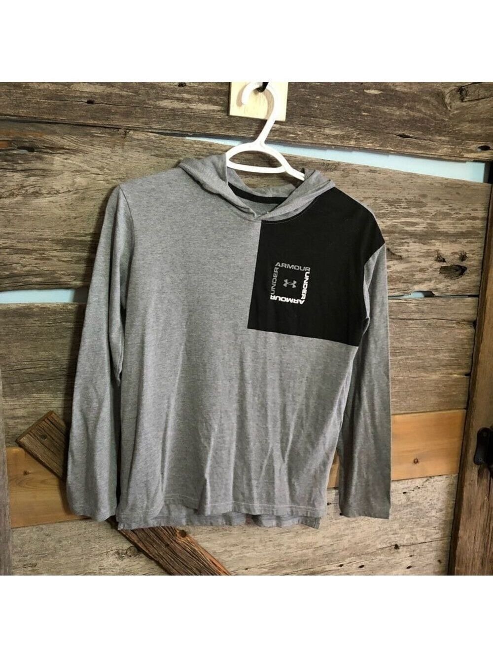 Under Armour Youth Size Large Light Grey Logo Hooded T-Shirt